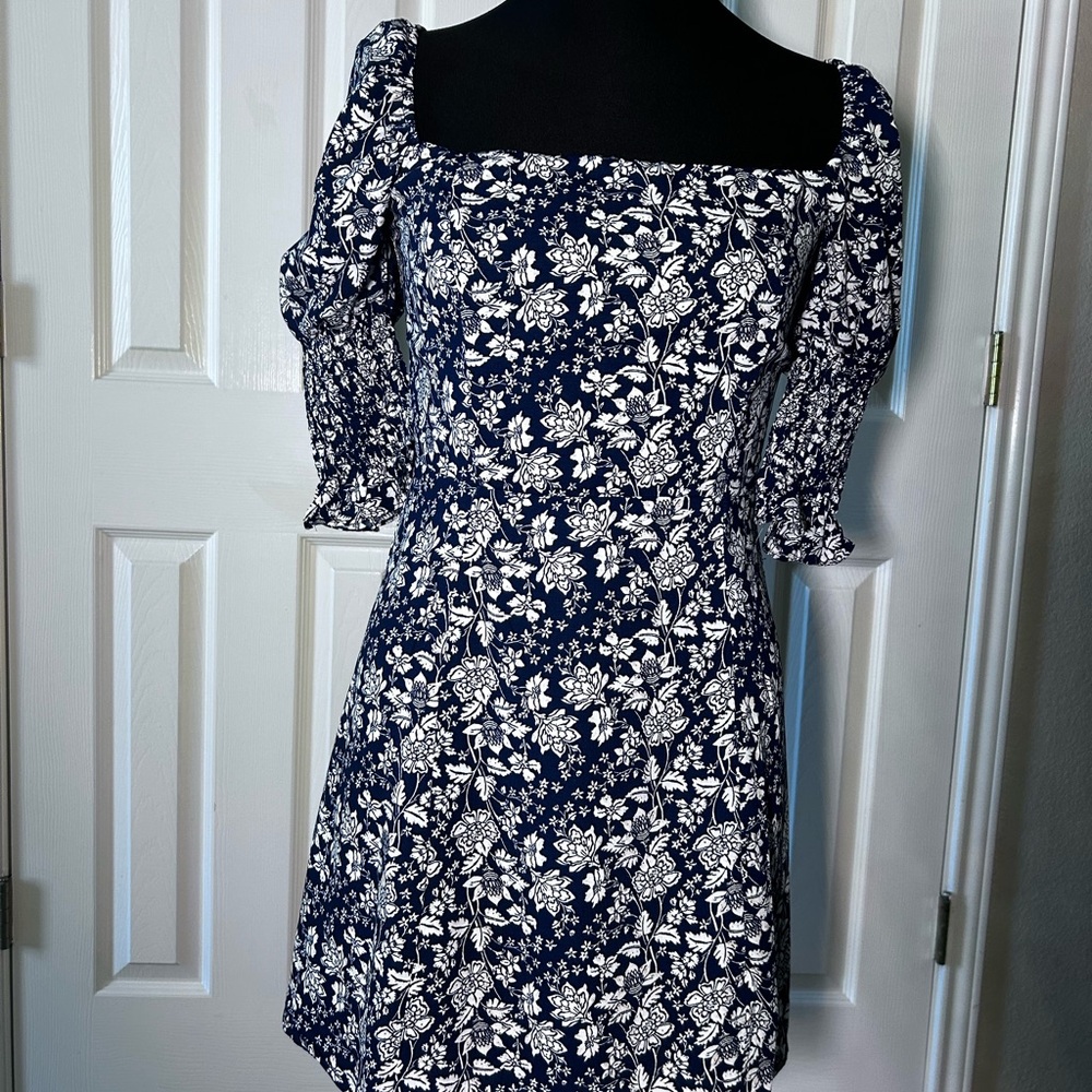 Mi’ami black and white Floral Square-Neck Women’s Dress
